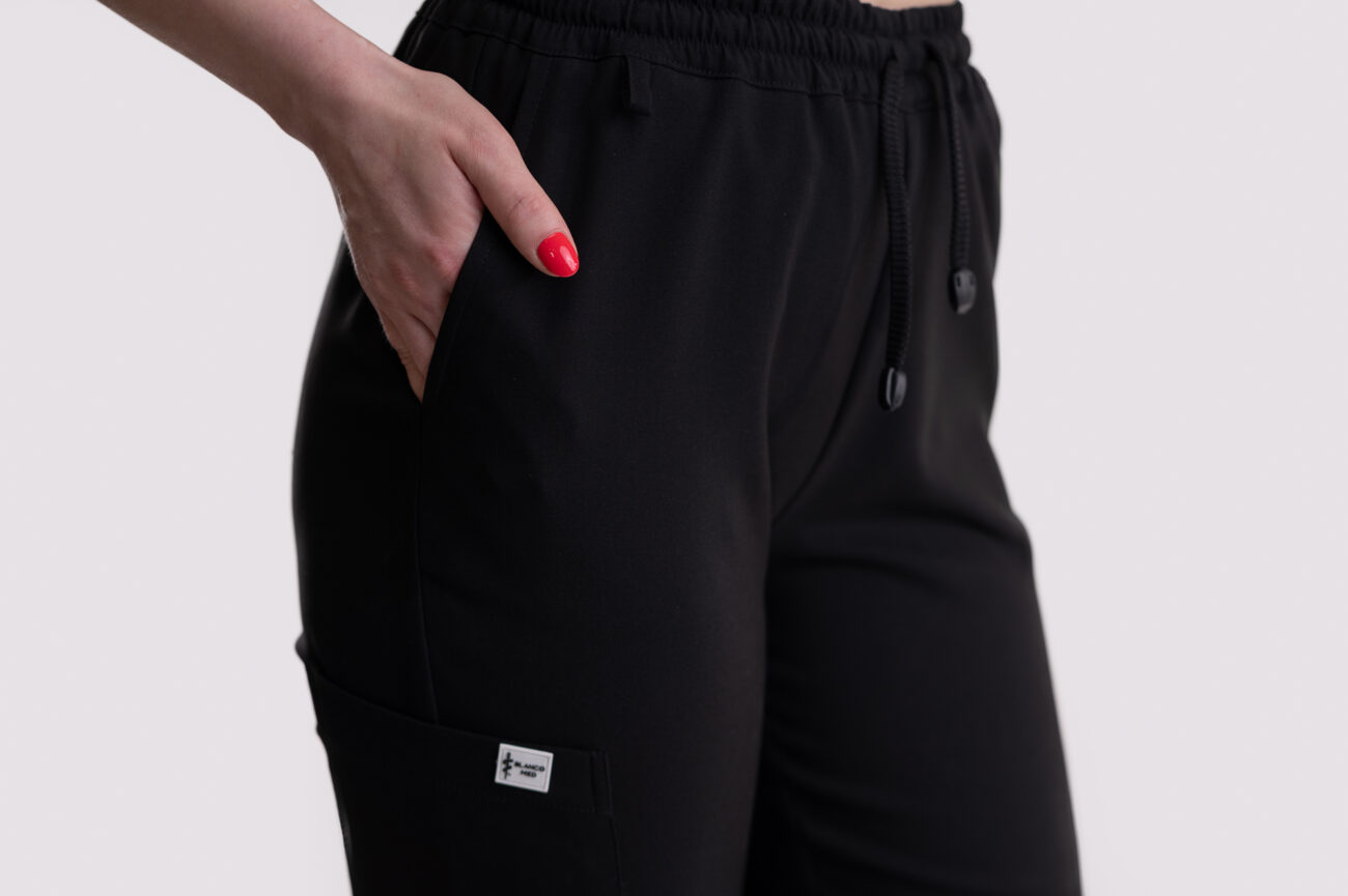 spodnie medyczne damskie jogger comfort czarne 1 spodnie medyczne damskie jogger comfort czarne 1