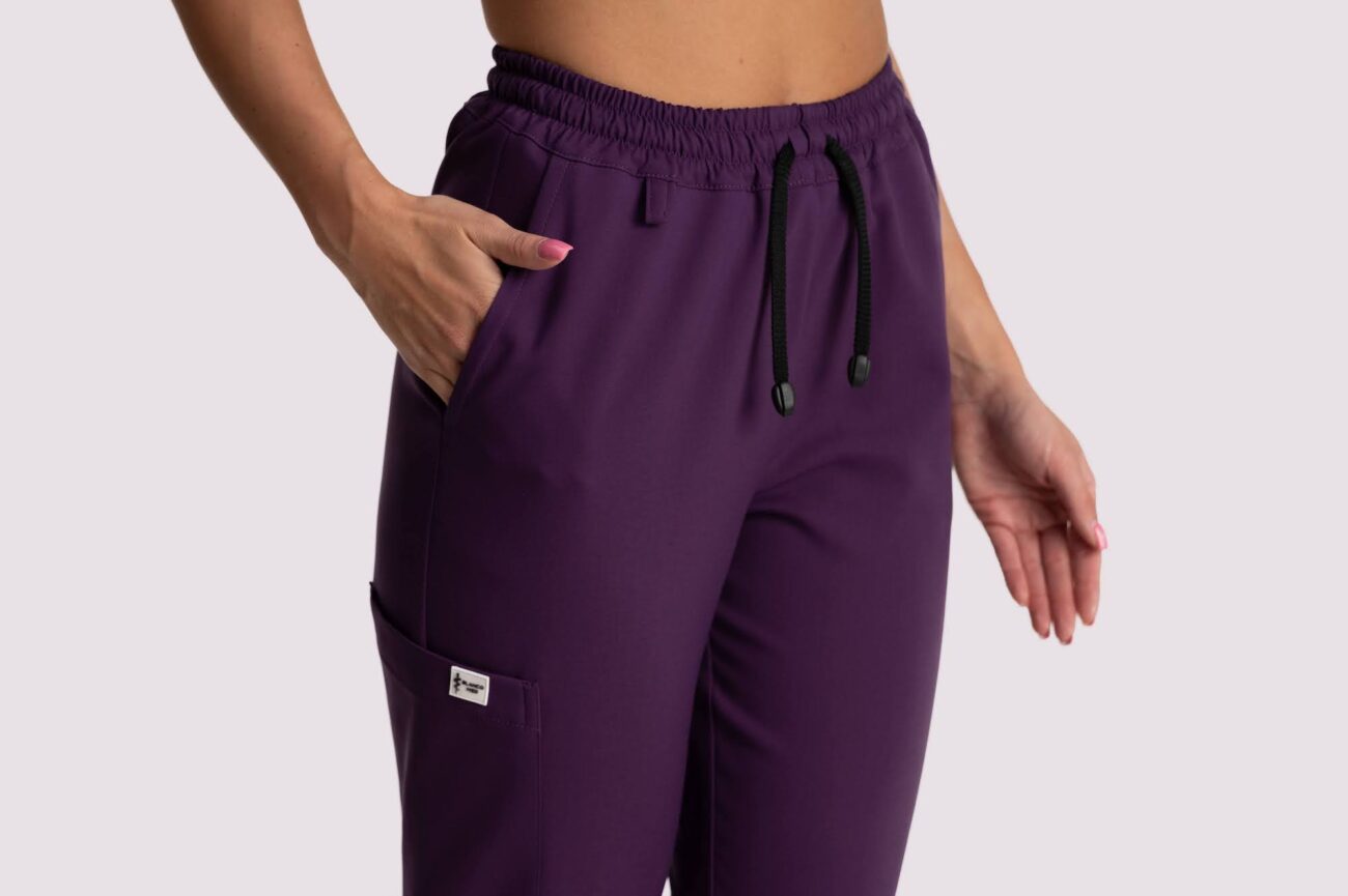 spodnie medyczne damskie jogger comfort fiolet 3 bluza medyczna damska modern comfort fioletowy