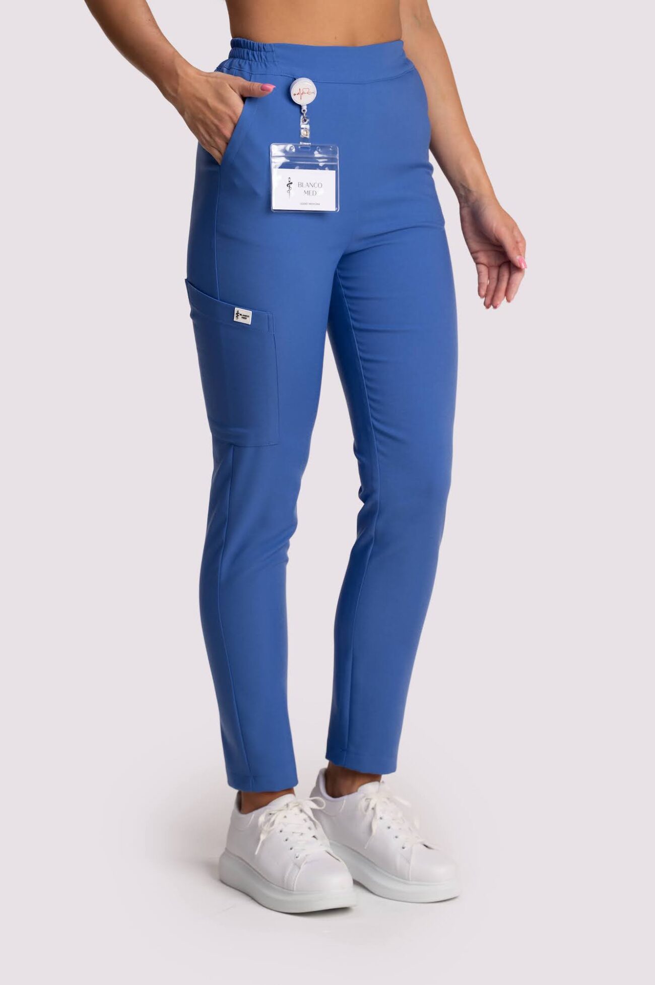 spodnie medyczne damskie jogger comfort niebieskie 1 bluza medyczna damska clever comfort niebieski