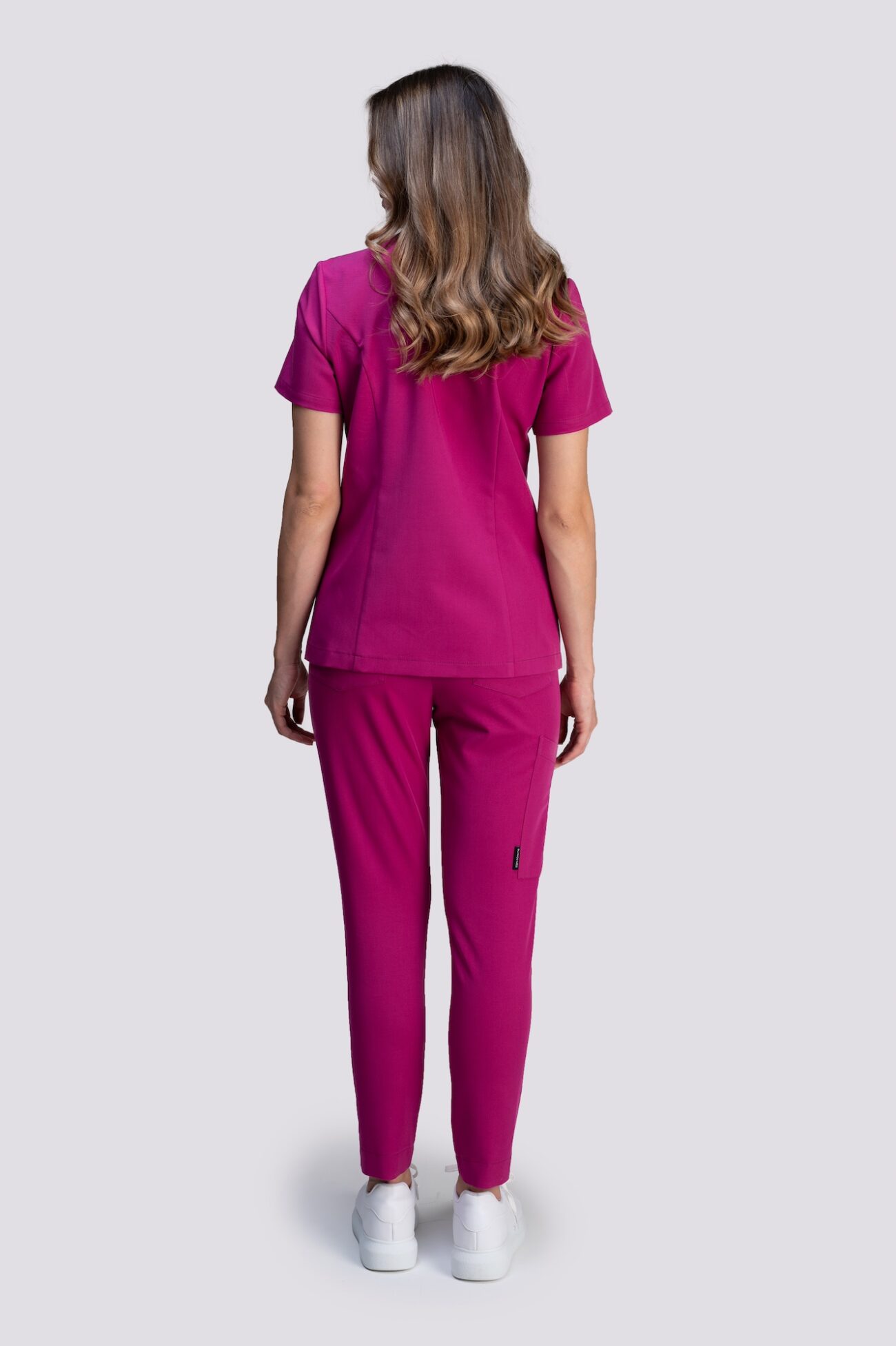 komplet medyczny damski clever proline magenta tył bluza medyczna damska clever proline deep magenta