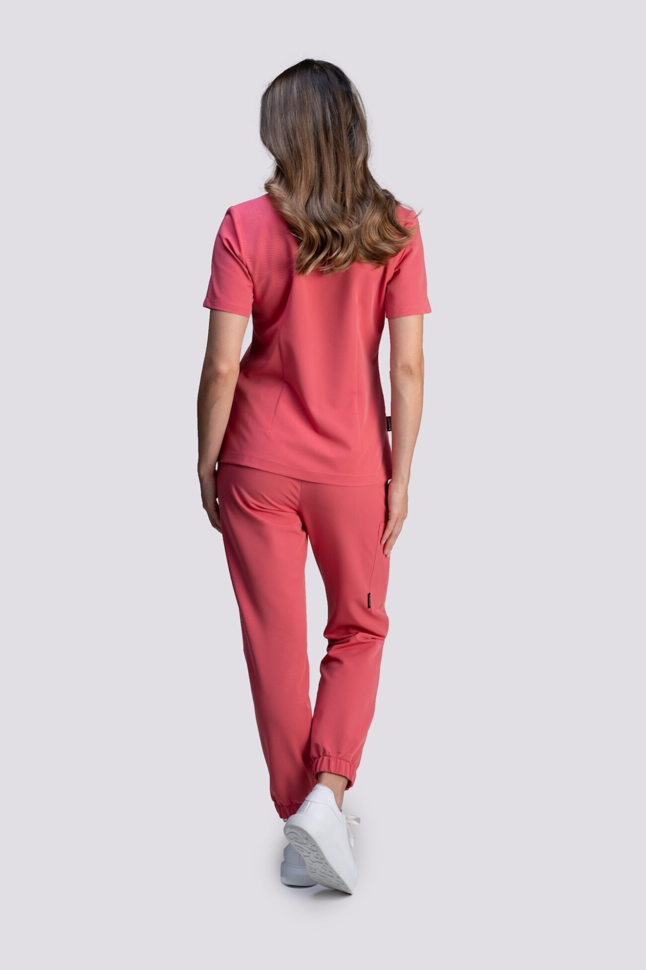 komplet medyczny damski czerwony tył bluza medyczna damska smart proline czerwony strawberry sorbet