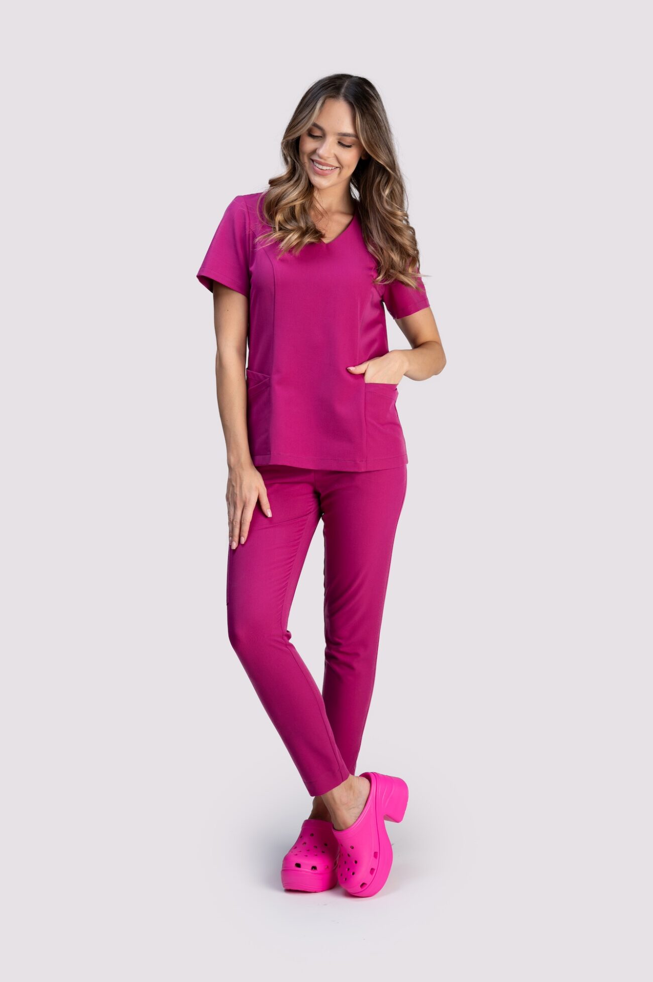 blancomed_06092024-117 spodnie medyczne damskie comfy proline deep magenta