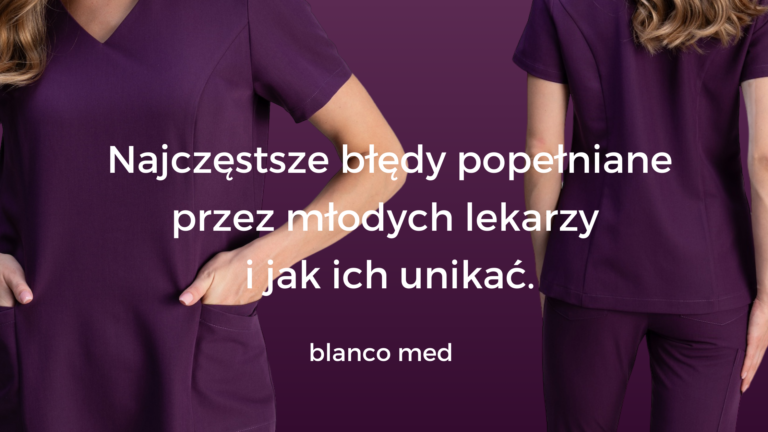 Młody lekarz w kitlu analizujący dokumentację pacjenta z doświadczonym mentorem w szpitalu.