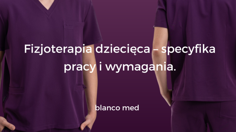 Fizjoterapeuta prowadzący ćwiczenia z małym dzieckiem w kolorowej sali rehabilitacyjnej.