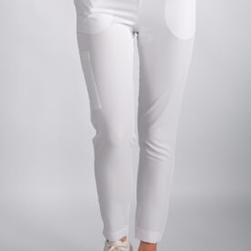 Zbliżenie na pas i kieszenie spodni medycznych damskich Comfy ProLine – Crystal White