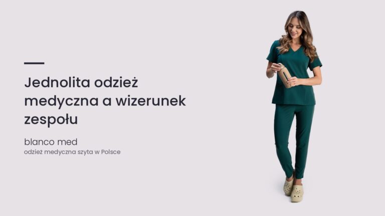 Kobieta w komplecie medycznym w kolorze butelkowej zieleni. Jednolita odzież medyczna a wizerunek zespołu