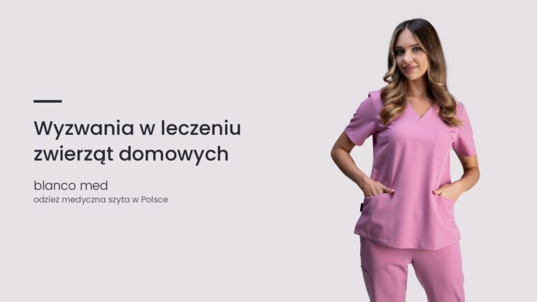 Kobieta w różowym komplecie medycznym Blanco Med. Wyzwania w leczeniu zwierząt domowych
