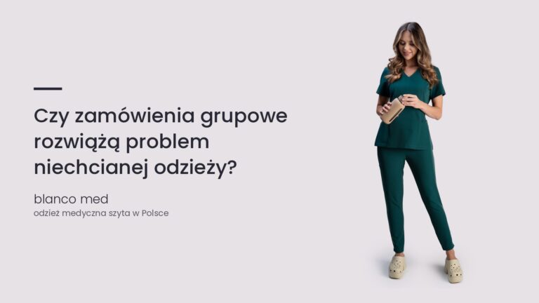 Kobieta w komplecie medycznym w kolorze butelkowej zieleni. Czy zamówienia grupowe rozwiążą problem niechcianej odzieży?